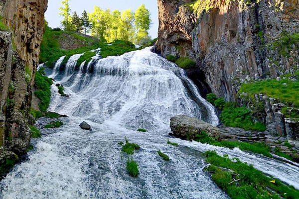 Jermuk, Water Gallery, waterfall