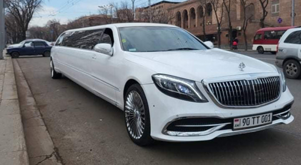 Limuzin Mercedes-Benz